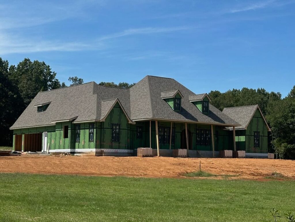 Exterior progress pics on a couple of custom Paul Varney Construction homes 
.
.
Paul Varney Construction - Custom Home Builder - Middle Tennessee 
.
.
.
.
#williamsoncountytn 
#customhomes 
#i❤️pvccustomhomes 
#customcabinets #customcabinetry
#middletennessee
#customhomebuildertn
#paulvarneyconstruction #underconstruction #springhilltn #columbiatn #muletownusa #marshallcountytn #chapelhilltn #franklintn