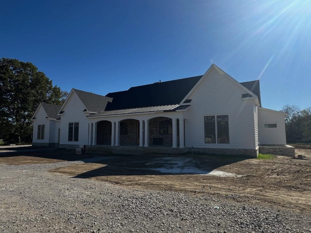 Progress photos on this Paul Varney Construction CUSTOM home in Williamson County 

Paul Varney Construction - Commercial Contractor - Residential Contractor - Middle Tennessee @paulvarneyconstruction 
.
.
.
.
#maurycountytn 
#williamsoncountytn 
#customhomes 
#i❤️pvccustomhomes 
#customcabinets #customcabinetry
#middletennessee
#customhomebuildertn
#paulvarneyconstruction #underconstruction #springhilltn #columbiatn #muletownusa #marshallcountytn #chapelhilltn #franklintn
Builder - @paulvarneyconstruction