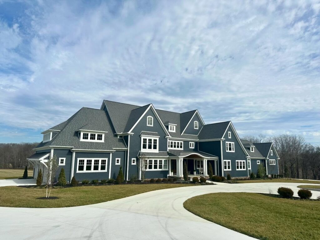 Custom HOME in College Grove, TN built by @paulvarneyconstruction
.
.
.
.
#customhomes 
#i❤️pvccustomhomes 
#middletennessee 
#customhomebuildertn
#paulvarneyconstruction #goingtothefinishline
#williamsoncountytn
@amylynnraines @alicewelch @monicaraines